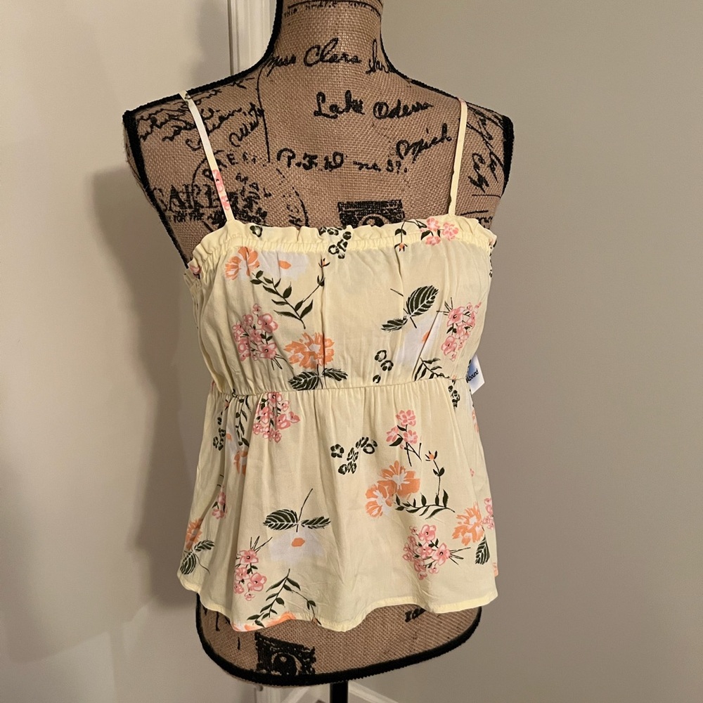 Abound Floral Spaghetti Straps Crop Top NWT